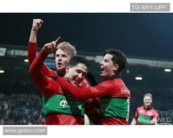 奈梅亨与阿青年激战正酣谁能在这场对决中脱颖而出